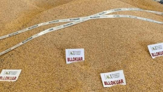 AKU bllokoi 104 ton misër blegtoral të dyshuar me aflatoksinë, në magazinë u gjetën vetëm 9.5 ton! Gjobitet dhe kallëzohet penalisht kompania në Shkodër (EMRI)