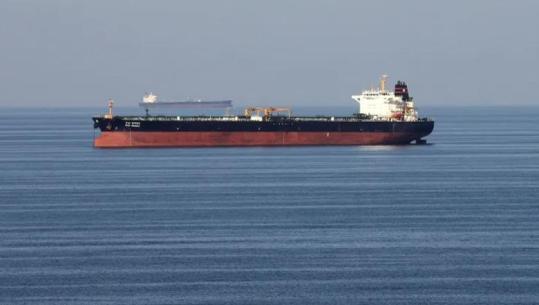 Irani: S'do të lejojmë që anijet cisternë amerikane të naftës të kalojnë nëpër Ngushticën e Hormuzit