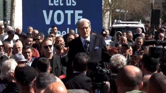  PS s’lëshoi Ballukun, Berisha i bashkohet protestës para Kuvendit: Rama shënoi vetëvrasjen politike! Autorizim i plotë për kryengritjen më të fuqishme!