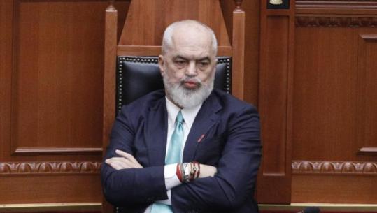 Nga prezenca e Ramës, te ovacionet e opozitës, Kuvendi sot nëpërmjet fotove! Balla ruhej nga Garda, jashtë protestë kundër Ballukut