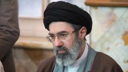 Mojtaba Khamenei: Irani duhet të vijojë me shënjestrimin e Hormuzit