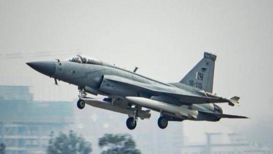 Kanë një shpejtësi mbi 7 mijë km/orë! Serbia vendi i parë në Europë që pajis avionët MiG-29 me raketa kineze hipersonike   