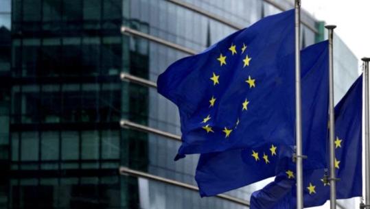 BE thotë se Serbia duhet t’u shmanget varësive strategjike jashtë rrugës evropiane, pasi bleu raketa nga Kina