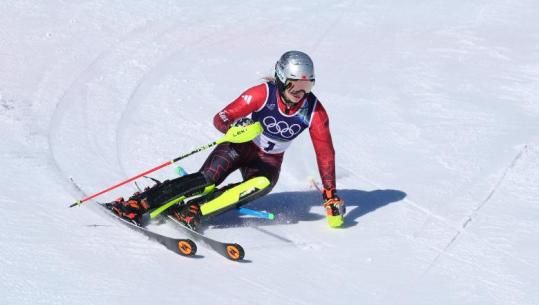 Kupa e Botës për Skitë Alpine/ Lara Colturi renditet në vendin e 6-të në lëshimin e parë të Slalomit, Mikaela Shiffrin në krye! Lëshimi i dytë fillon në orën 12:30