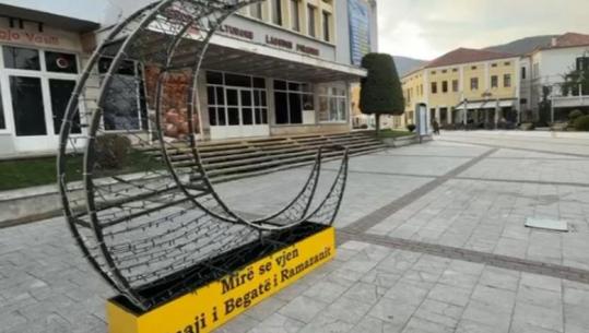 Muaji i shenjtë i Ramazanit, xhamia ‘Ebu Beker’ në Pogradec ndërmarrin nismën e veçantë! Bukë falas për familjet në nevojë