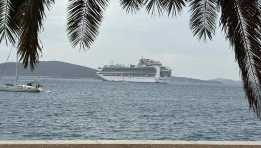 Nis sezoni i kroçerave në Sarandë, 'Sapphire Princess' sjell rreth 2600 turistë