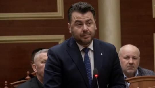 Protesta në Rrjoll, Kapri: Policë me kapuçë të zinj rrahin banorët me shkop gome! Ballukun e mbrojtët politikisht