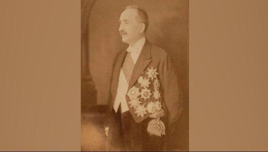 Auron Tare: Rezoluta, Dovleti dhe Paratë e Huaja