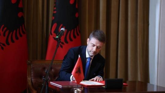 Heqja e masave të BE ndaj Kosovës, ministri Hoxha: Hap i vonuar, rikonfirmon përkushtimin e saj ndaj vlerave europiane