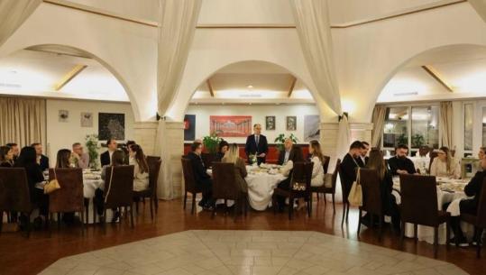 Thoma Gëllçi: Problemi nuk është iftari, por liria e medias