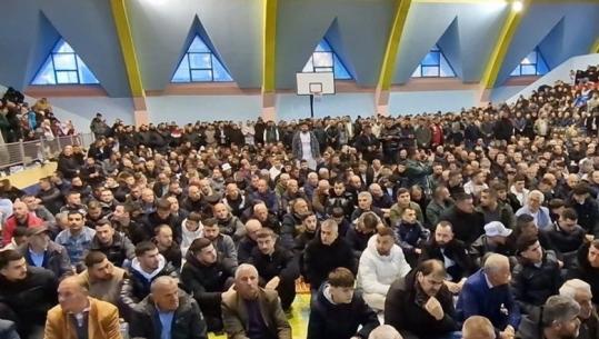 Besimtarët e Dibrës falin namazin e Fitër Bajramit