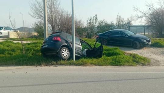 Shkon keq tentativa e parakalimit, përplasen dy makina në aksin Berat-Dimal! Plagosen shoferët