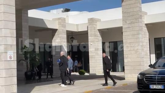 Asambleja e PS, mbërrin Rama! Balluku shoqërohet nga Klosi