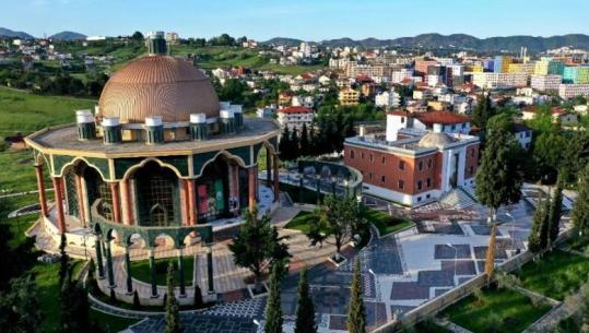 Sot festa e Sulltan Nevruzit, Rama uron besimtarët bektashianë me pamje nga teqeja e Helvetive në Berat 