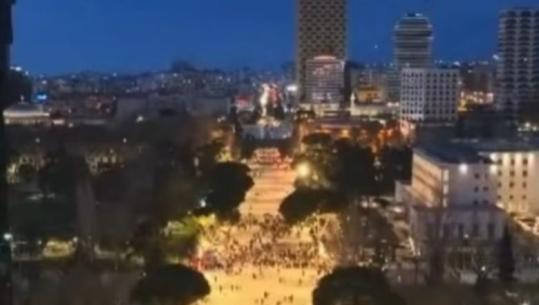 Balla reagon me ironi për protestën e PD-së : Berishën e braktisën edhe të vetët 