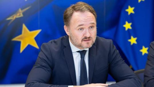 BE paralajmëron krizën e energjisë, Komisioneri Jorgensen: Shtetet anëtare të nisin menjëherë mbushjen e depozitave të gazit!