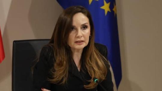 'Mbitakson shqiptarët për të mbajtur pushtetin', Tabaku hedh akuza ndaj PS-së: Shtresa e mesme po paguan faturën e një sistemi të korruptuar!