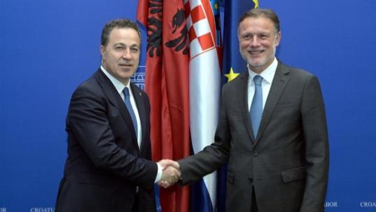 Takimi me kryetarin e kuvendit kroat në Zagreb, Peleshi: Kroacia mbështet rrugën tonë drejt BE-së