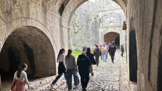 Rama ndan pamjet: Muzetë dhe sitet arkeologjike të Shkodrës zgjojnë interes të lartë për t’u vizituar nga çdo moshë