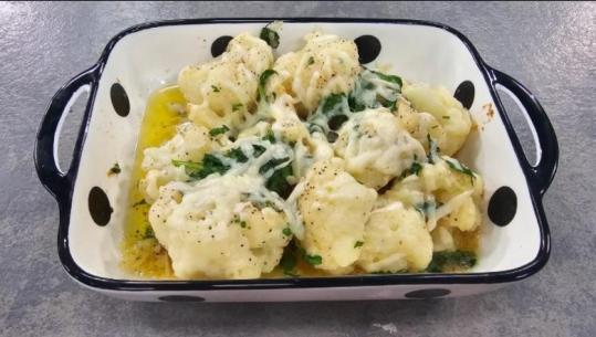 Lulelakër furre me gjalpë nga zonja Albana