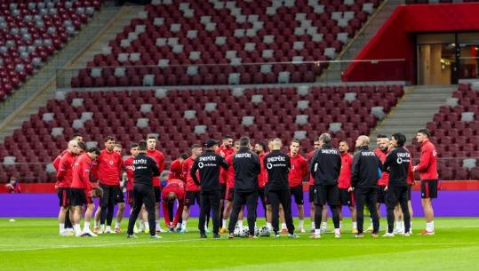 Formacioni i mundshëm/ Sylvinho lë Jasir Asanin në tribunë, luan me '9-të fals' kundër Polonisë! Atmosferë me këngë e valle shqiptare në Varshavë