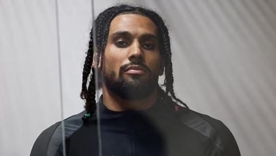 U dënua përjetë për vrasjen e biznesmenit Adrian Nikulaj, Daily Mail artikull për portugezin Ruben Saraiva! Publikon edhe foto gjatë seancave