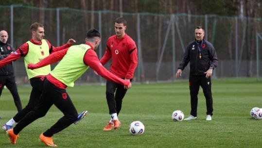 Shqipëria stërvitet në Varshavë, Kombëtarja udhëton sot drejt Valencias! Të martën miqësorja kundër Ukrainës