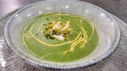 Supë krem patate me spinaq nga zonja Albana 