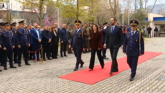 U emërua drejtor i Policisë së Shtetit, Skënder Hita merr detyrën