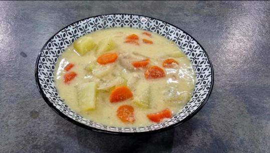 Patate frikase në qumësht nga zonja Albana