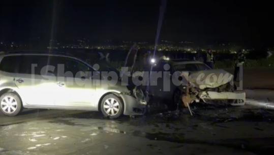 Aksident me disa të plagosur në aksin Fier-Patos, ‘Wolsvagen’ dhe ‘Tuareg’ përplasen ‘kokë më kokë’