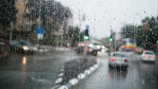 Reshje shiu në formë shtrëngatash, parashikimi i motit për sot