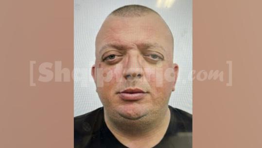Në kërkim nga SPAK, Report Tv siguron foton e Ervis Matodashaj, krahu i djathtë i ‘të fortit të Vlorës’ Inez Hajrulla