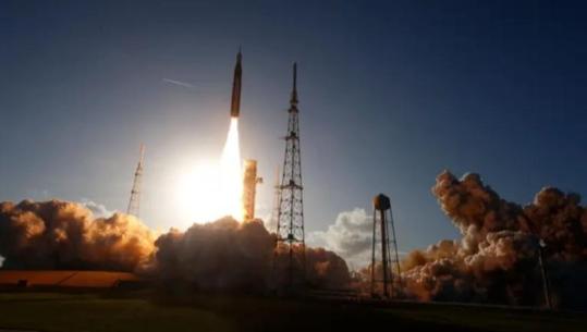 Probleme me tualetin dhe gjumë me dy faza, ç’po ndodh në anijen e misionit Artemis II