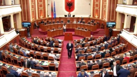 LIVE TV - Debate në Kuvend/ Paralajmërimet e SHBA për sulme nga Irani, opozita kërkon mbledhjen e Këshillit të Sigurisë! Ministri Nufi: Është njoftim i zakonshëm