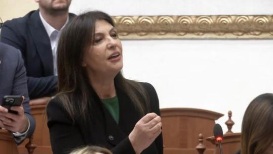 Jozefina Topalli bëhet nostalgjike: Kapeni për zhelesh Ballën dhe nxirreni përjashta! Ironizon Peleshi