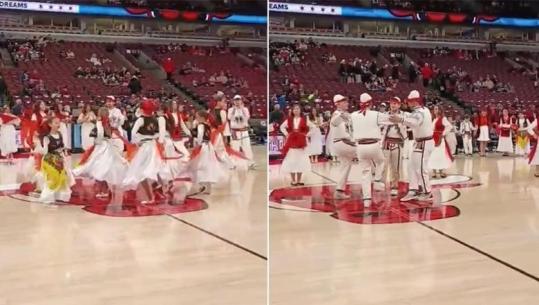NBA 'flet' shqip, këngë e valle tradicionale në parket para ndeshjes Chicago Bulls - Indiana Pacers (VIDEO)