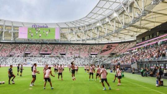 VIDEO/ Inaugurohet stadiumi 1 miliard dollarësh i Inter Miamit, tribunë speciale për Lionel Messi