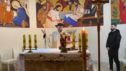 Drita e ngjalljes së Krishtit, besimtarët katolikë në Krujë kremtojnë vigjiljen e Pashkës