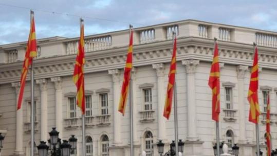 “Pengimi i gjuhës shqipe mohon të drejtat e shqiptarëve”- Unioni i Gazetarëve për situatën në Maqedoninë e Veriut: Studentët kanë të drejtë ti japin provimet në gjuhën amtare