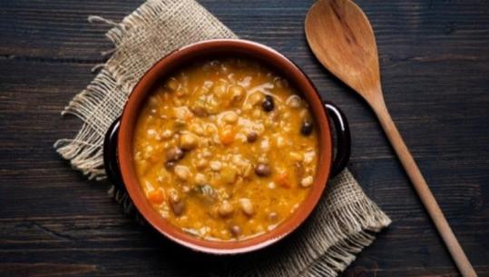 Dyzimi për proteinat: Bishtajoret e peshku forcojnë muskujt, por mishi i tepërt përshpejton plakjen