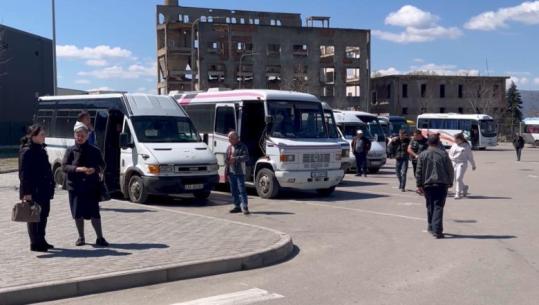 Kriza e naftës rrit me 100 lekë biletën Tiranë-Korçë, qytetarët: E papërballueshme