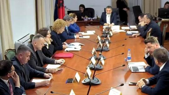 ‘Krimi para për kulla’, komisioni i Brendshëm debat për pastrimin e parave! Kreu i Inteligjencës Financiare: Mos kriminalizoni gjithë sektorin e ndërtimit, promotor i ekonomisë