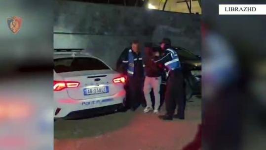 Tentoi të rrëmbente 39-vjeçaren që përndiqte prej një viti e gjysmë, arrestohet 32-vjeçari në Elbasan (EMRI)