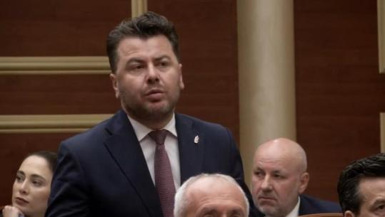 Deputeti Kapri: Ju po largoni Shqipërinë nga anëtarësimi në BE, doni të votojmë pr.ligjin që portet turistike t’i ketë në dorë Rama