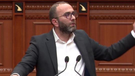 ‘Portet turistike’/ Bardhi akuza mazhorancës: Ligj për interes të 3-4 personave! Triporti i Vlorës rezulton të ketë pronar një pensionist, Aeroporti i Kukësit përdoret për gara me makina