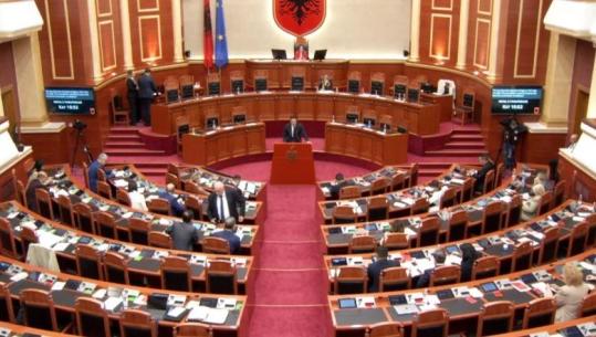 Rënia e Euros/ Malaj në Kuvend ‘zbulon’ si hyjnë flukset e valutës së huaj: 2 miliardë € nga remitancat dhe 5.7 miliardë € nga turizmi në 2025! S'kemi të bëjmë me para të pista