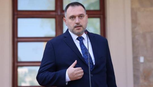 Ministri i Mbrojtjes: KAYO do të negociojë me 2 kompani për prodhimin e mjeteve lundruese dhe dronëve ushtarakë