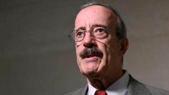 'Kosova më ka prekur zemrën'- I njohur si mbështetës i fortë i çështjes shqiptare në SHBA, ndahet nga jeta ish-kongresmeni amerikan, Eliot Engel