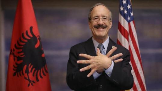 'Kosova më ka prekur zemrën'- I njohur si mbështetës i fortë i çështjes shqiptare në SHBA, ndahet nga jeta ish-kongresmeni amerikan, Eliot Engel